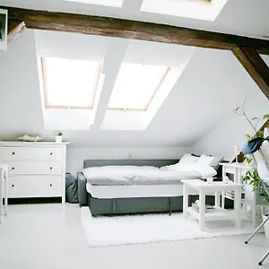 Hoza Attic , Varsovie Pologne